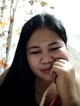 Snapshot of big_booty15 chatting on 10-30-25, 11:33 big booty15 online show from 10-30-25, 11:33