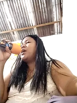 Snapshot of big_booty15 chatting on 11-15-25, 05:05 big booty15 online show from 11-15-25, 05:05