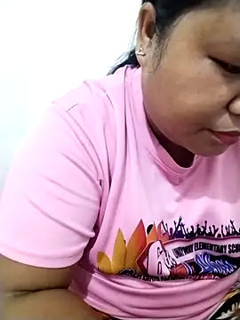 Snapshot of big_booty15 chatting on 11-19-25, 11:49 big booty15 online show from 11-19-25, 11:49