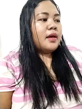 Snapshot of big_booty15 chatting on 11-26-25, 01:45 big booty15 online show from 11-26-25, 01:45