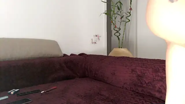 Snapshot of ssandraxo chatting on 10-15-25, 08:20 ssandraxo online show from 10-15-25, 08:20