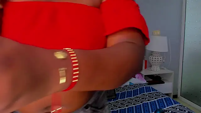 Snapshot of TANISHA_HILL chatting on 10-07-25, 07:33 TANISHA HILL online show from 10-07-25, 07:33