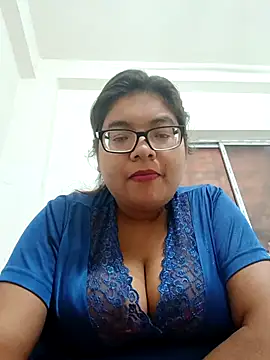 Elie couple143 online show from 12-21-25, 08:32