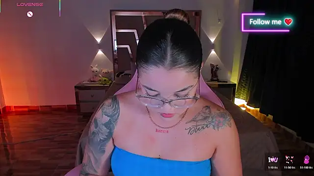 lunaarose online show from 02-03-26, 06:40