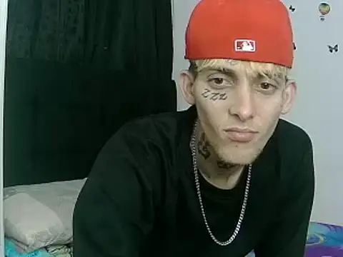 Snapshot of KinkyLatinCock chatting on 10-12-25, 10:09 KinkyLatinCock online show from 10-12-25, 10:09