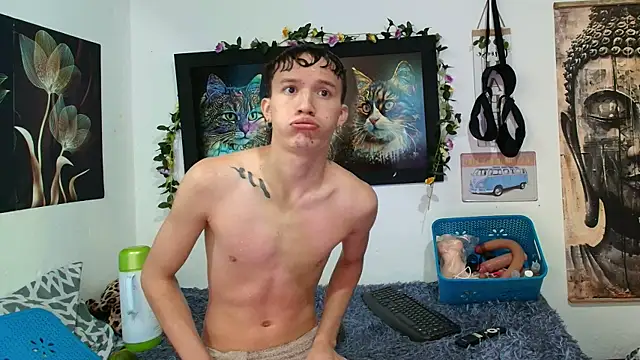 Patrick phoenix online show from 10-14-25, 03:24