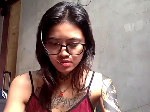 poor pussy69 online show from 12-23-25, 04:54