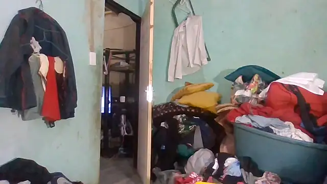 Nicky52 online show from 10-24-25, 03:41