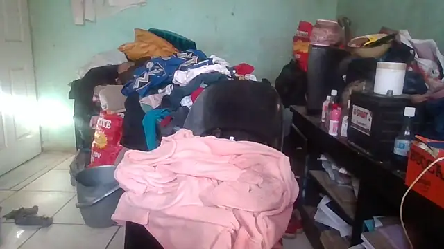 Nicky52 online show from 11-19-25, 04:45