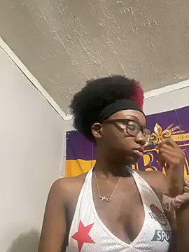 HennessyBaby21 online show from 10-06-25, 09:12