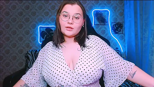 Snapshot of InLoveWithLife26 chatting on 11-05-25, 08:20 InLoveWithLife26 online show from 11-05-25, 08:20