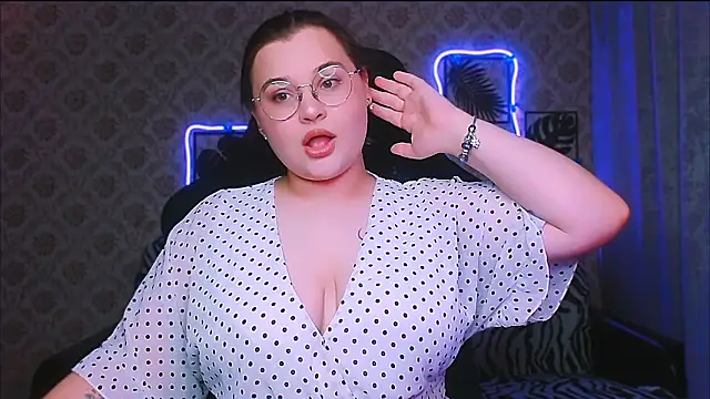 Snapshot of InLoveWithLife26 chatting on 01-13-26, 05:51 InLoveWithLife26 online show from 01-13-26, 05:51