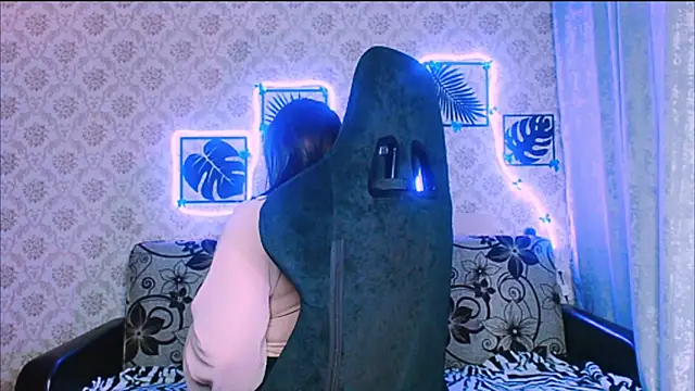 Snapshot of InLoveWithLife26 chatting on 02-11-26, 08:14 InLoveWithLife26 online show from 02-11-26, 08:14