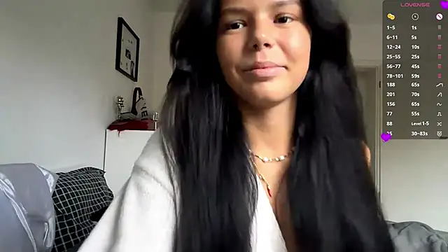 Snapshot of MaydaCornwall chatting on 10-21-25, 07:09 MaydaCornwall online show from 10-21-25, 07:09