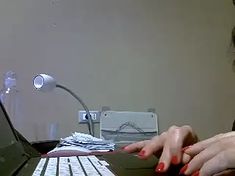 ITALIANASISIXX online show from 01-28-25, 09:08