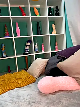 TheRealJessyLey online show from 11-17-25, 07:08