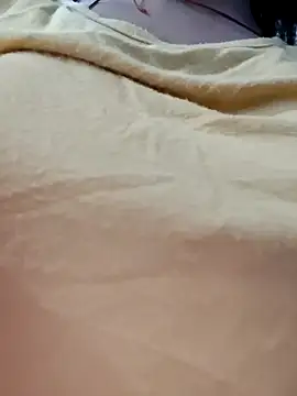 Ruhi 07 online show from 11-19-25, 04:45