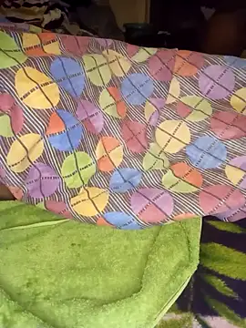 Snapshot of SuperheroDck chatting on 11-30-25, 02:26 SuperheroDck online show from 11-30-25, 02:26