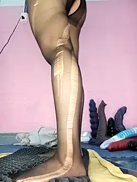 Rose 194 online show from 09-29-25, 01:16