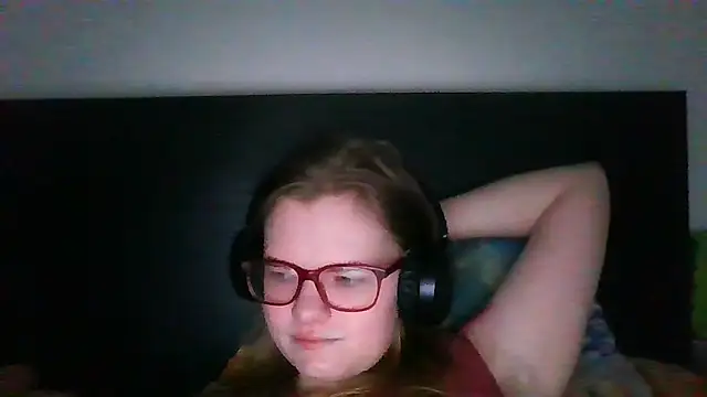 Moonolighta online show from 12-19-25, 10:11