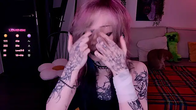 Lollyshy online show from 11-10-25, 10:25