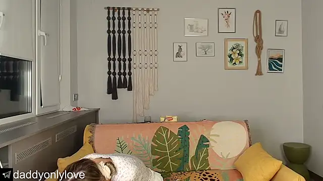 daddyonlyloveme online show from 10-21-25, 07:47