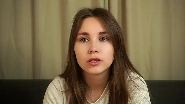 EthalFlowers online show from 10-29-25, 11:50