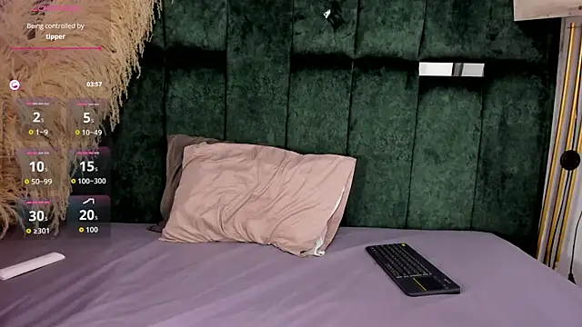 Chloe jackson25 online show from 11-06-25, 06:09