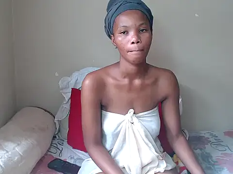  SweetLips  online show from 10-07-25, 10:01