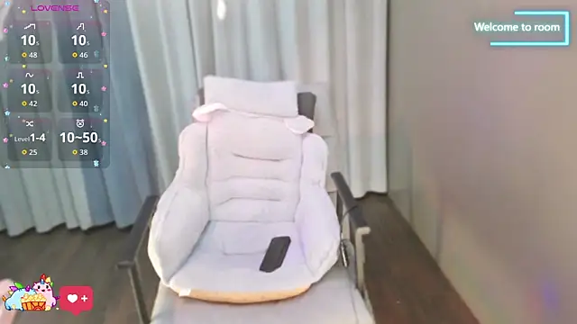 Snapshot of LINLIN-2025 chatting on 10-30-25, 02:07 LINLIN-2025 online show from 10-30-25, 02:07