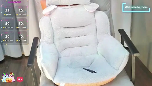 Snapshot of LINLIN-2025 chatting on 11-07-25, 02:17 LINLIN-2025 online show from 11-07-25, 02:17