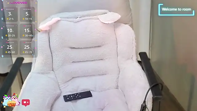 Snapshot of LINLIN-2025 chatting on 11-14-25, 02:05 LINLIN-2025 online show from 11-14-25, 02:05