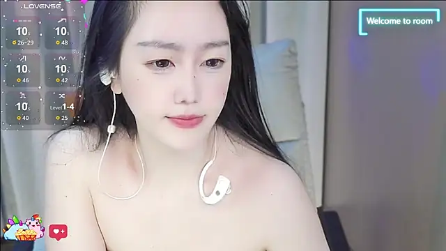 Snapshot of LINLIN-2025 chatting on 12-15-25, 02:21 LINLIN-2025 online show from 12-15-25, 02:21