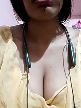 kaviyaponnu0987 online show from 11-15-25, 08:00