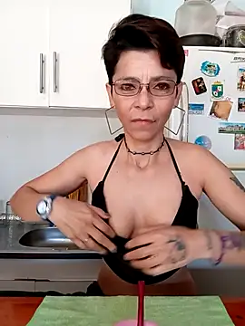 Lulypsicologasexual online show from 10-07-25, 01:19