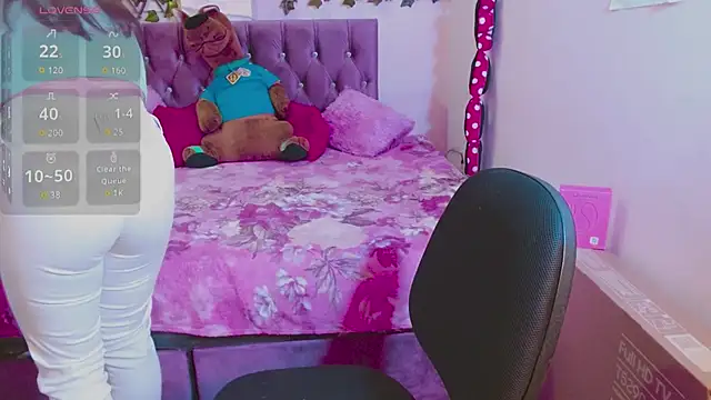 Snapshot of Estrella__sex chatting on 10-21-25, 08:09 Estrella sex online show from 10-21-25, 08:09