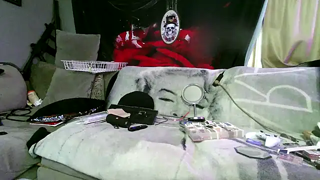 Snapshot of Splash_Queen420 chatting on 11-07-25, 06:46 Splash Queen420 online show from 11-07-25, 06:46