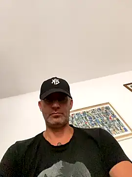 Snapshot of Maurinho3005 chatting on 09-13-25, 06:57 Maurinho3005 online show from 09-13-25, 06:57