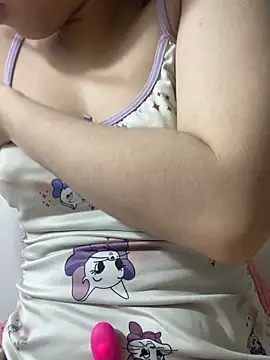 Snapshot of SiennaQueen18 chatting on 10-17-25, 07:38 SiennaQueen18 online show from 10-17-25, 07:38