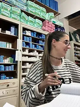 ferchule7 online show from 11-13-25, 05:23