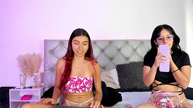 Snapshot of Naughty_Couple83 chatting on 09-25-25, 02:54 Naughty Couple83 online show from 09-25-25, 02:54