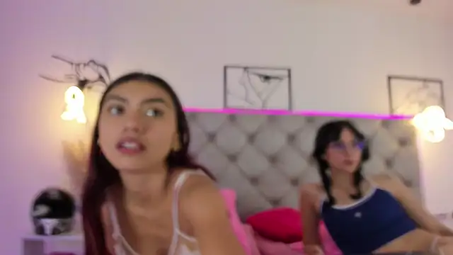 Naughty Couple83 online show from 11-06-25, 07:48