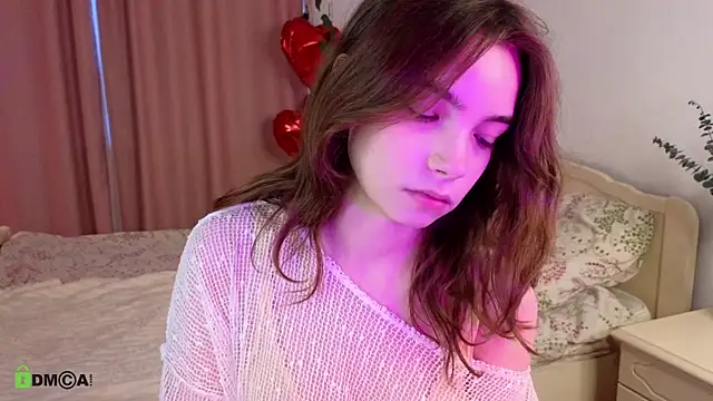 Evi Brook online show from 04-17-26, 04:32