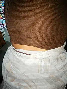 Snapshot of indianhotwife639 chatting on 10-04-25, 05:16 indianhotwife639 online show from 10-04-25, 05:16