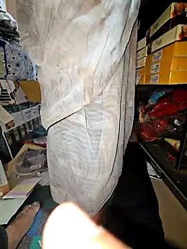 Snapshot of indianhotwife639 chatting on 10-22-25, 05:52 indianhotwife639 online show from 10-22-25, 05:52