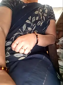 Snapshot of indianhotwife639 chatting on 12-01-25, 07:46 indianhotwife639 online show from 12-01-25, 07:46