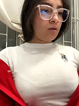 Alyha Cortes online show from 11-15-25, 12:30