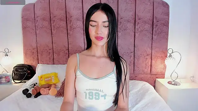 Snapshot of ValeskaZuev1 chatting on 09-26-25, 07:40 ValeskaZuev1 online show from 09-26-25, 07:40