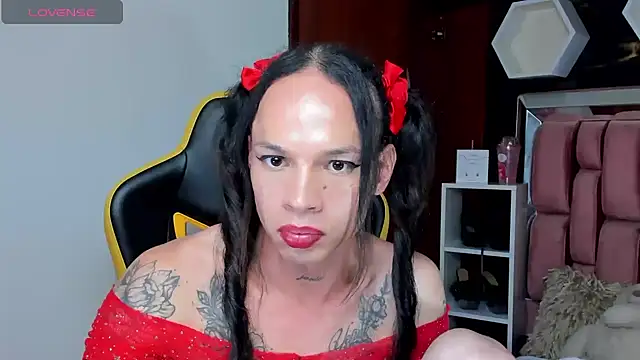 Snapshot of sara_slut21 chatting on 03-07-25, 05:28 sara slut21 online show from 03-07-25, 05:28