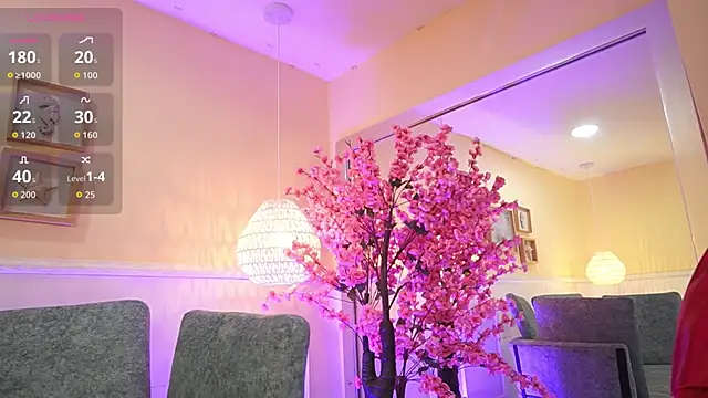 LoonaNyx online show from 09-13-25, 11:43